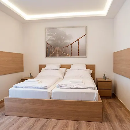 Master Apartment *