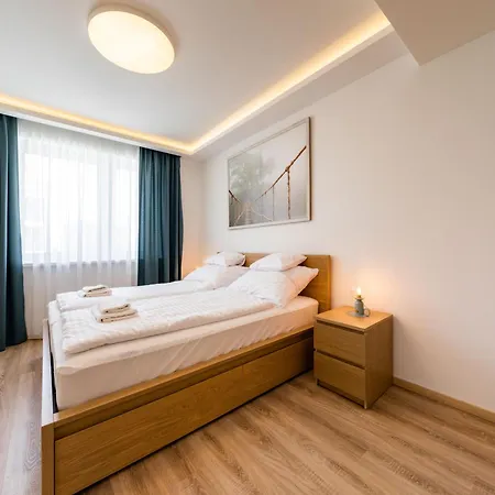 Master באלאטונקנשה