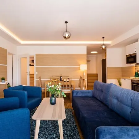 Master * Balatonkenese